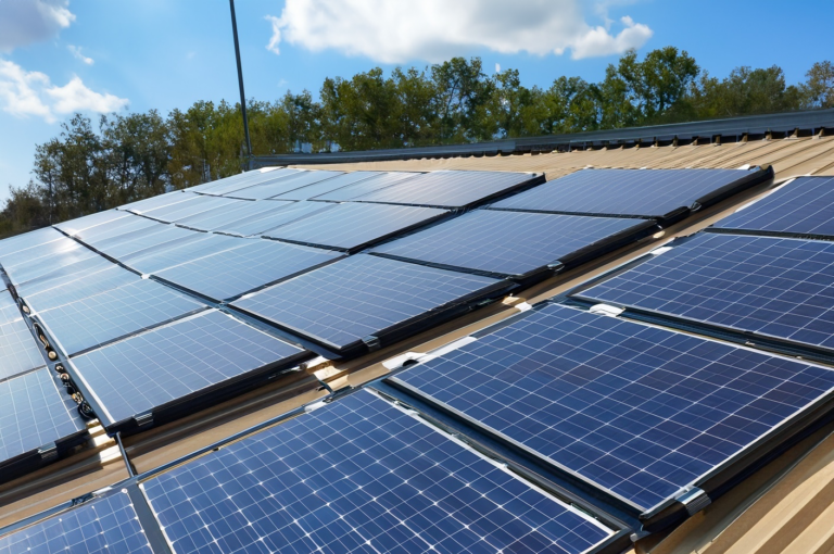 Průmyslové fotovoltaické panely